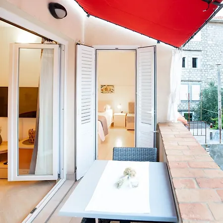 Pijaceta Apartment *