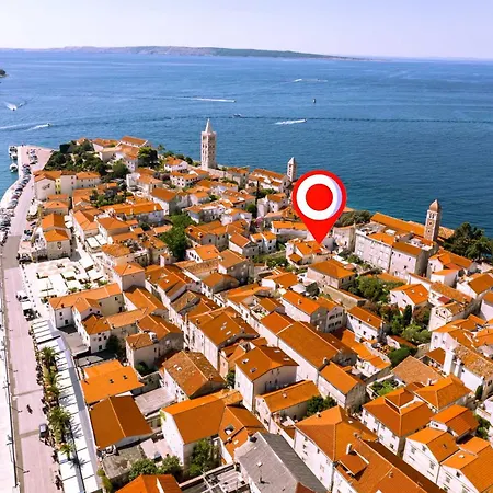 Pijaceta Appartement Rab Town