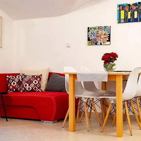 Pijaceta Apartment *