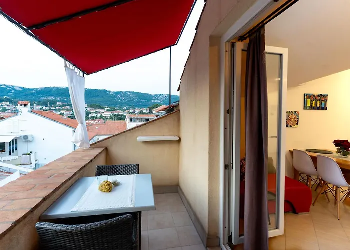 Pijaceta Apartment Rab Town